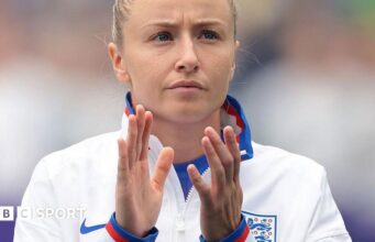 A capitã da Inglaterra, Leah Williamson, retorna para as eliminatórias da Copa do Mundo
