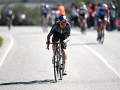 ‘Estou muito frustrado’ – Tom Pidcock transforma a chance perdida na primeira vitória da temporada na última chance na Vuelta, na Andaluzia