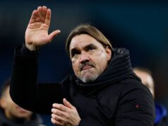 Leeds está considerando demitir Farc enquanto luta contra o Crystal Palace por um novo técnico