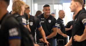 Phil Gould quer reduzir o salário de Leo Thompson enquanto os Canterbury Bulldogs voam para Las Vegas