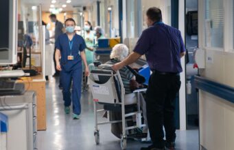 O Reino Unido é atingido por um aumento nos casos mortais de pneumonia