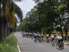 Dois espectadores morreram Seis outros ficaram feridos após serem atropelados por um motorista de caravana em Tourdu, Ruanda