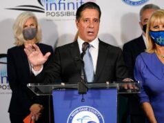 O superintendente do LAUSD, Alberto Carvalho, está sendo investigado pelo FBI em meio a um contrato de IA de US$ 6 milhões.