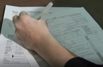 A nova medida poderia usar os fundos do Oregon Kicker para educação e combate a incêndios florestais.