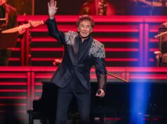 Barry Manilow cancela mais shows enquanto se recuperava de uma cirurgia de câncer