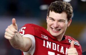 Qual prospecto do NFL Draft todo novo treinador principal deve ter como alvo com a primeira escolha