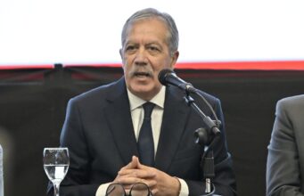 Governador lança opção de cargo 2026 por meio de conselho virtual