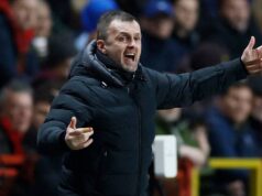 Charlton está lutando contra a Alsácia para contratar Mikel Antonio, enquanto as negociações de transferência continuam