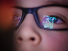 Instagram vai alertar pais sobre adolescentes suicidas