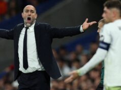 O Tottenham está agora em negociações com o Man Utd sobre a transferência de Eddie Howe na competição