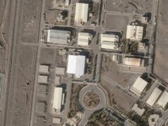 A oposição diz que o Irão está reconstruindo secretamente as suas instalações nucleares após os ataques dos EUA