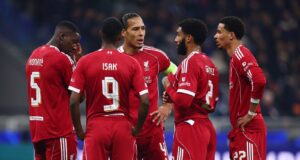 O Tottenham fez uma oferta pelo ex-astro do Liverpool, Darwin Nunes, enquanto os Spurs mantinham negociações com o saudita