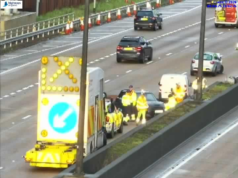 A M25 fechou após dois acidentes, pois os motoristas atrasaram duas horas e várias faixas foram fechadas