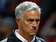 Treinador 4-2-3-1 em Londres enquanto os Spurs procuram contratar novo Mourinho