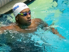 Josh Liendo nada 43,06 100 mosca, = 2º de todos os tempos