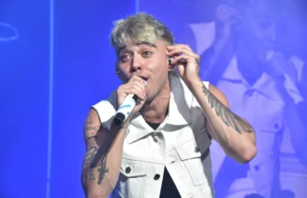 O triste momento que passou por Locke no meio do SHOW El Intransigente em Neuquén.