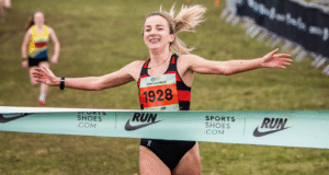 Lucy Jones e Hugo Milner conquistaram títulos nacionais ingleses de cross country