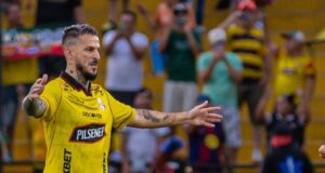 Ele converteu novamente após 747 dias e após quatro clubes