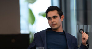 Origens e influência de Whitney – Minghella para Mann