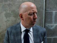 Mike Cronin permanece no modo bebê