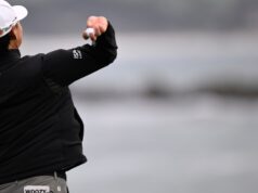 O PGA Tour estava em colapso e se recusou a terminar a rodada enquanto a multidão zombava e Jim Nantz brincava.