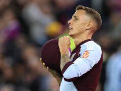 O esquecido homem do Aston Villa nunca deveria ter jogado sob o comando de Emery