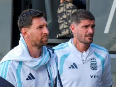 a que horas e em que cidade