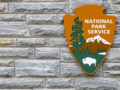 Ex-funcionário de Yosemite processa por atirar em bandeira transgênero em El Capitan