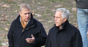 Chefes de polícia unem forças para intensificar a investigação sobre Andrew após o último documento bombástico de Epstein