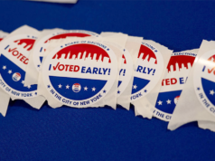 Autoridades eleitorais em Nova York dizem que ele processará inscrições de eleitores não cidadãos.