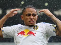 Leeds invadiu a estrela de Elland Road por mais do que Okafor