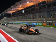 Por que a McLaren agora está motivada pelos treinos de F1 enquanto os testes no Bahrein continuam