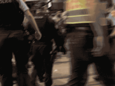 A violência irrompe enquanto manifestantes anti-Israel visam a visita do presidente à Austrália