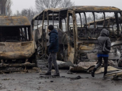 Duas pessoas foram mortas em ataques de drones na Ucrânia e na Rússia antes das negociações de paz mediadas pelos EUA