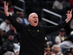 Rick Carlisle destruiu a NBA com os Pacers sendo multados por acusações feitas contra ele