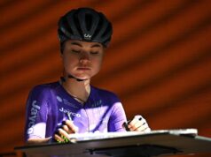 Silke Smulders fraturou a coluna lombar na queda da etapa 2 em Setmana Valenciana.