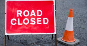 Motorista, 37 anos, preso depois que oito pessoas ficaram feridas após uma terrível colisão frontal na A1