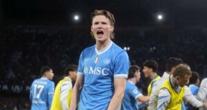 Napoli definiu data de retorno do astro Scott McTominay após lesão