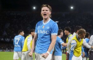 Napoli definiu data de retorno do astro Scott McTominay após lesão