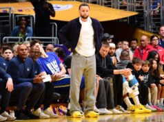 Stephen Curry (joelho) perderá as próximas duas competições, o All-Star Game, no lugar de Steve Kerr