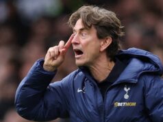 O Tottenham discutiu uma decisão surpresa para contratar o ex-técnico da Inglaterra como substituto de Frank