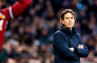 O Tottenham está fazendo uma ‘oferta financeira convincente’ para o ex-técnico do Barcelona substituir Franck