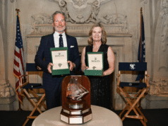 Grondin e Cayard recebem honras Rolex Yachtswoman e Yachtsman.