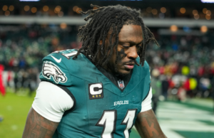 Eagles evasivo em AJ Brown; Projetando os recém-chegados aos playoffs do futebol universitário