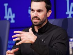 Brandon Gomes responde aos comentários de Manny Machado e Bryce Harper sobre gastos