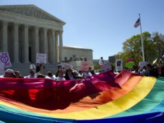 MAGA não consegue parar de fingir que se preocupa com as crianças