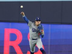 Kiké Hernández voltou aos Dodgers, concordando com um contrato de um ano