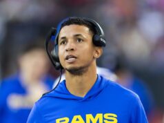 Os Rams promoveram Nate Scheelhaase a coordenador ofensivo