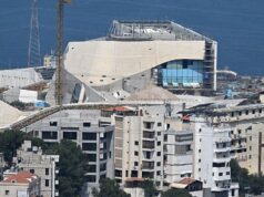 O Departamento de Estado ordena a evacuação do pessoal dos EUA. Licença não emergencial da embaixada em Beirute