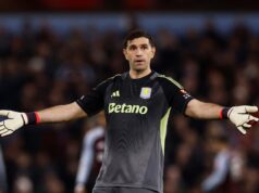 que cruzamento eles tiveram para enfrentar Aston Villa del Dibu, Roma de Dybala e todos os argentinos